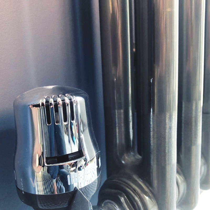 Radiator valve